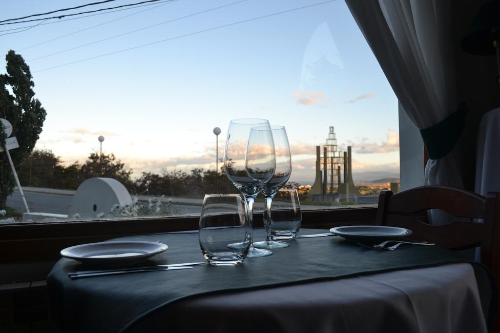 Hosteria Y Restaurante America Ushuaia Exteriör bild